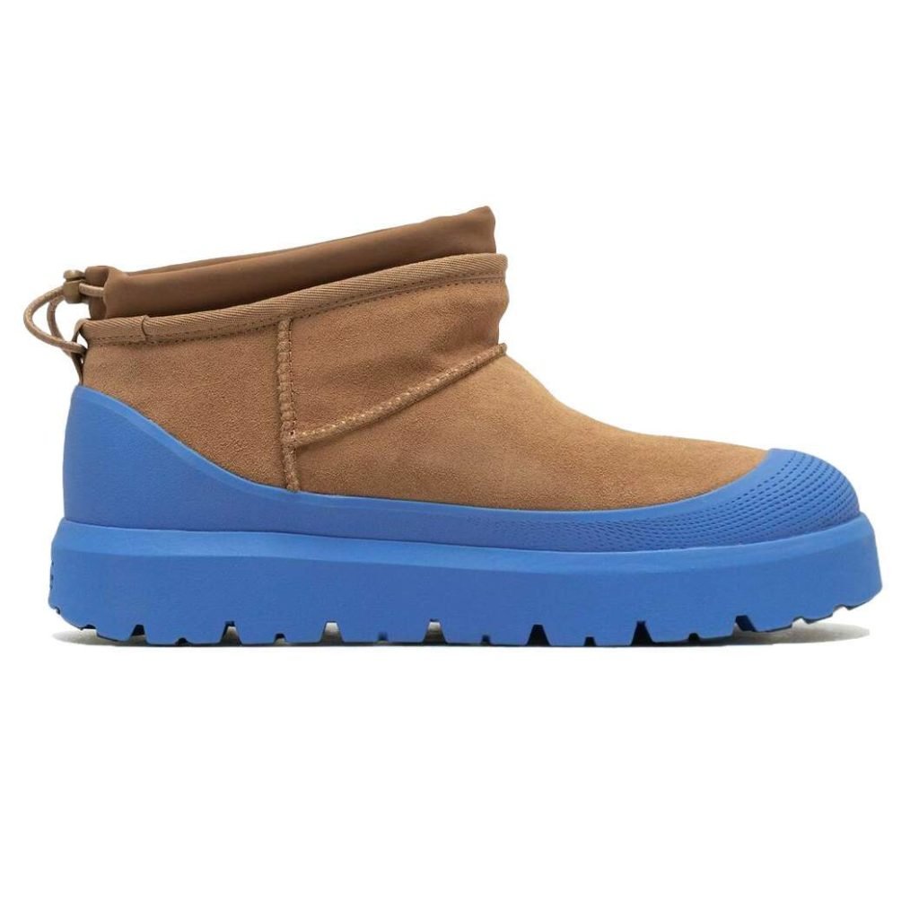 Classic Ultra Mini Weather Shoes In Brown And Blue