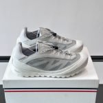 Trailgrip Lp Suede & Nubuck Sneakers In White And Grey – Mc49