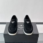 Suede Loafers In Black – Pd295