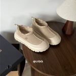 Tasman Weather Hybrid Slip-On In White