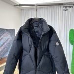 Vardar Puffer Jacket In Black