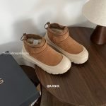Classic Ultra Mini Weather Shoes In Brown