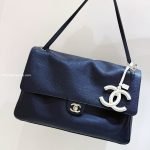Souplissimo Maxi Flap Black Grained Calfskin Leather