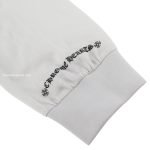Classic Oval Printed Sweater In White – Sk777