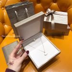 Divas’ Dream Rose Gold Pendant Necklace With Mother-Of-Pearl And Diamond