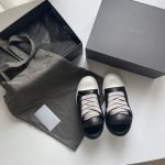 Jumbo Lace Padded Low Sneakers – Ro37