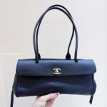 Urban Essentials Small Shopping Bag Black Grained Calfskin Leather