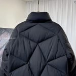 Vardar Puffer Jacket In Black