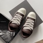 Jumbo Lace Padded Low Sneakers In Brown – Ro36