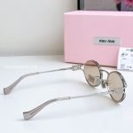 Oval Frame Silver-Tone Sunglasses Smu52Ys – Sg202