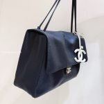 Souplissimo Maxi Flap Black Grained Calfskin Leather
