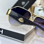 The King Iii Sunglasses In Gold – Sg275