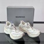 Jet Sneakers In Eggshell – Bb330