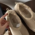 Tasman Weather Hybrid Slip-On In White