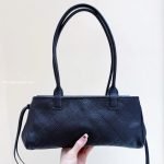 Urban Essentials Small Shopping Bag Black Grained Calfskin Leather