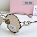 Oval Frame Silver-Tone Sunglasses Smu52Ys – Sg202