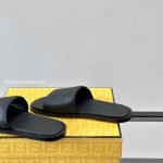 Roma Logo Embossed Slides Black Leather – Fd185
