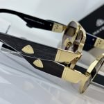 The King Iii Sunglasses In Gold – Sg275