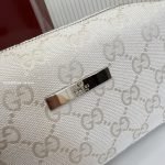 Medium Cosmetic Case With Gucci Plaque Ivory GG Canvas