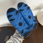 Neumel Weather Hybrid Boots In Brown And Blue