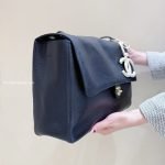 Souplissimo Maxi Flap Black Grained Calfskin Leather