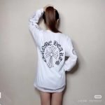 Classic Oval Printed Sweater In White – Sk779