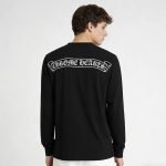 Horseshoe Floral Sweater In Black – Sk782