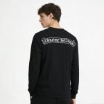 Horseshoe Floral Sweater In Black – Sk782